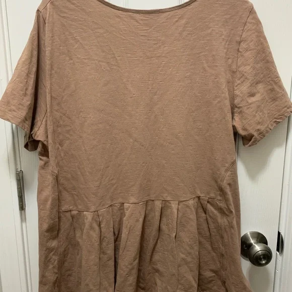 Cute Blair Top - Picture 2 of 4